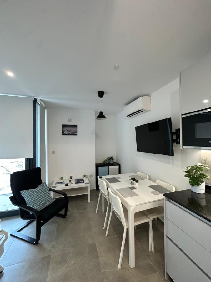 E1 Apartment High Level Sea View ジブラルタル エクステリア 写真